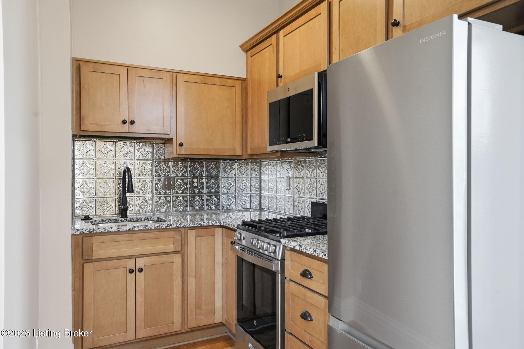 1456 Saint James Ct
