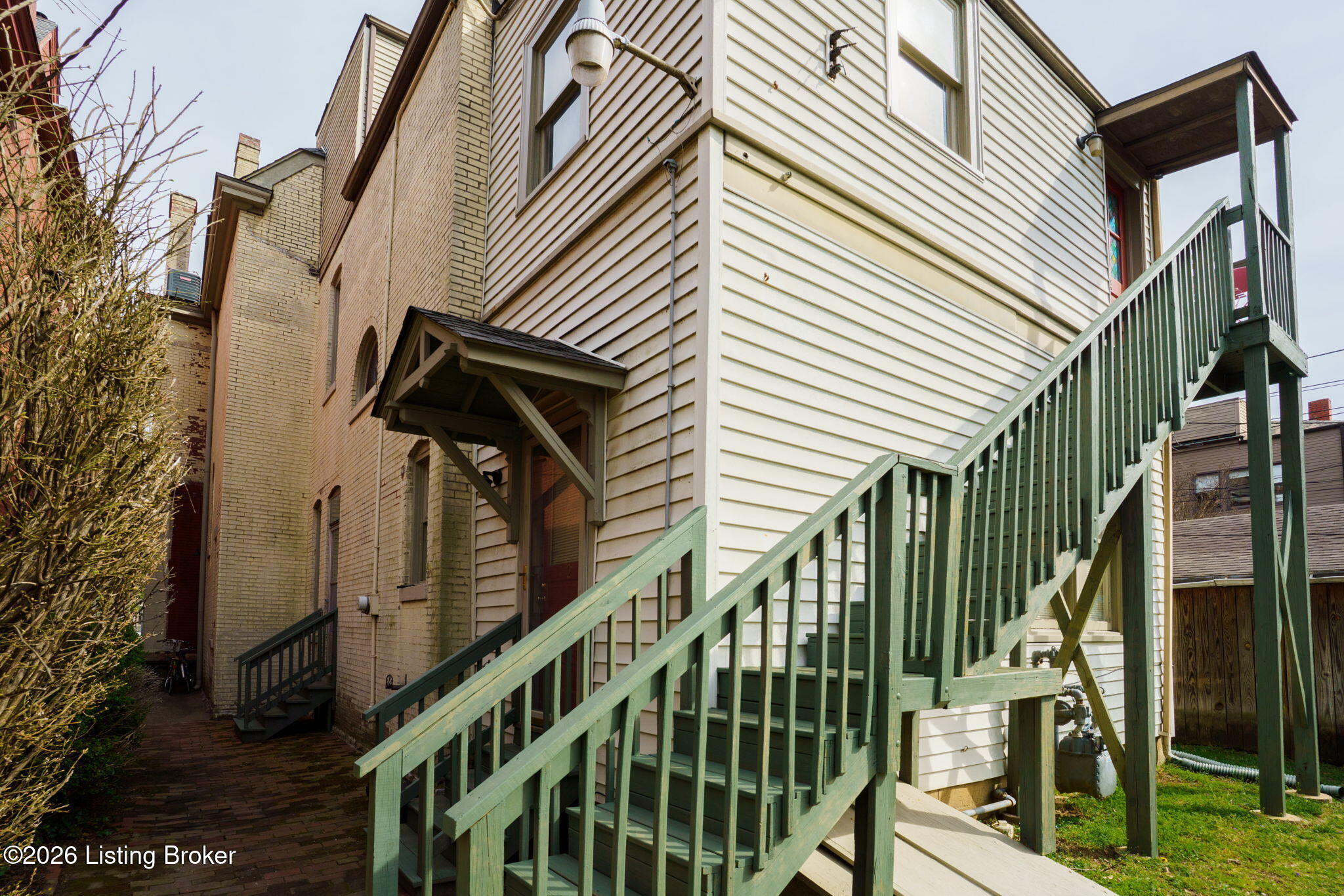 1456 Saint James Ct
