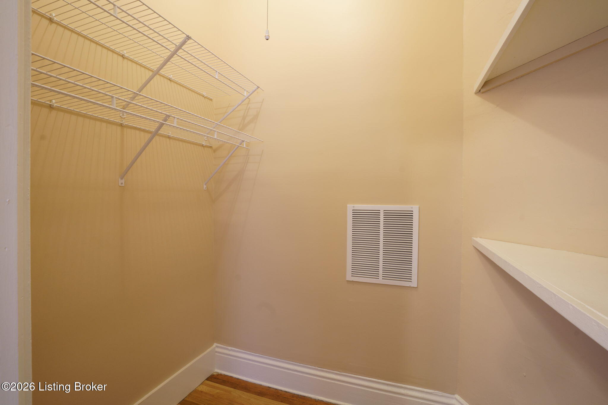 1456 Saint James Ct