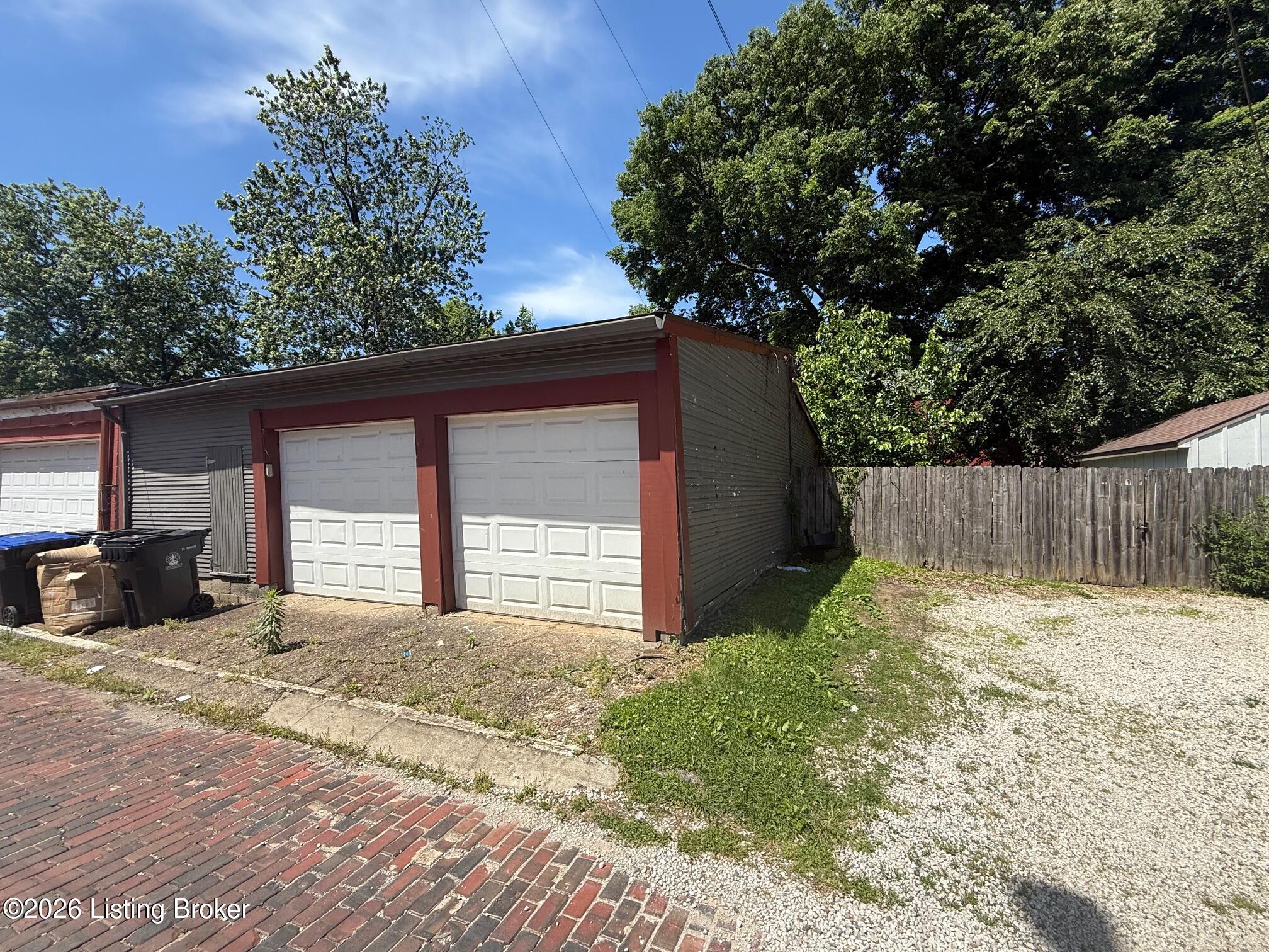 1321 S 1st St