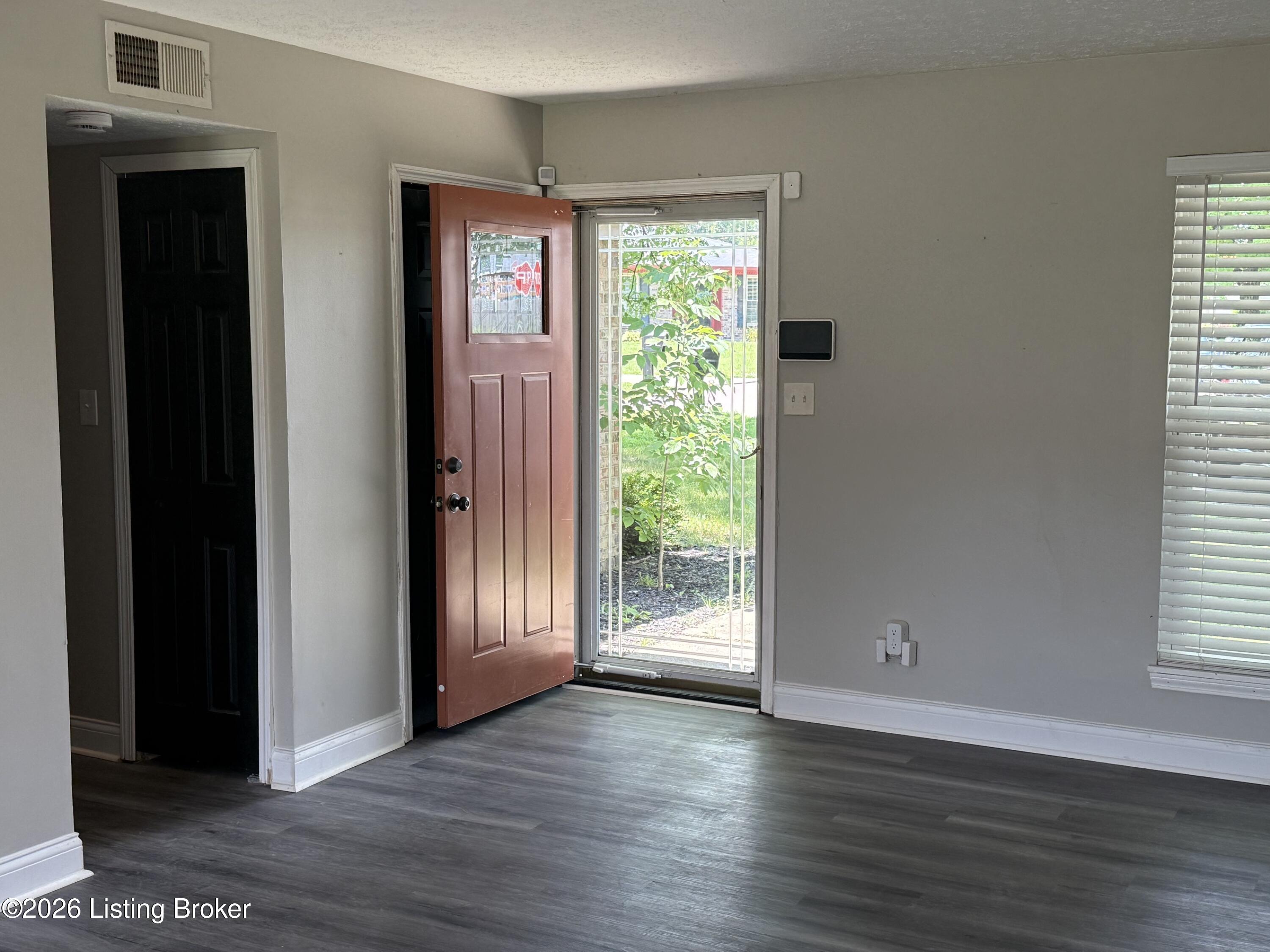 10803 Corbin Ct