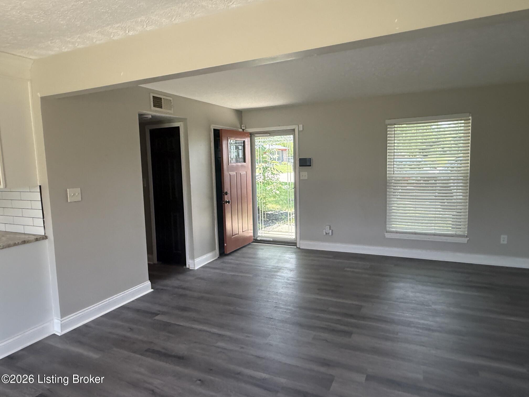 10803 Corbin Ct