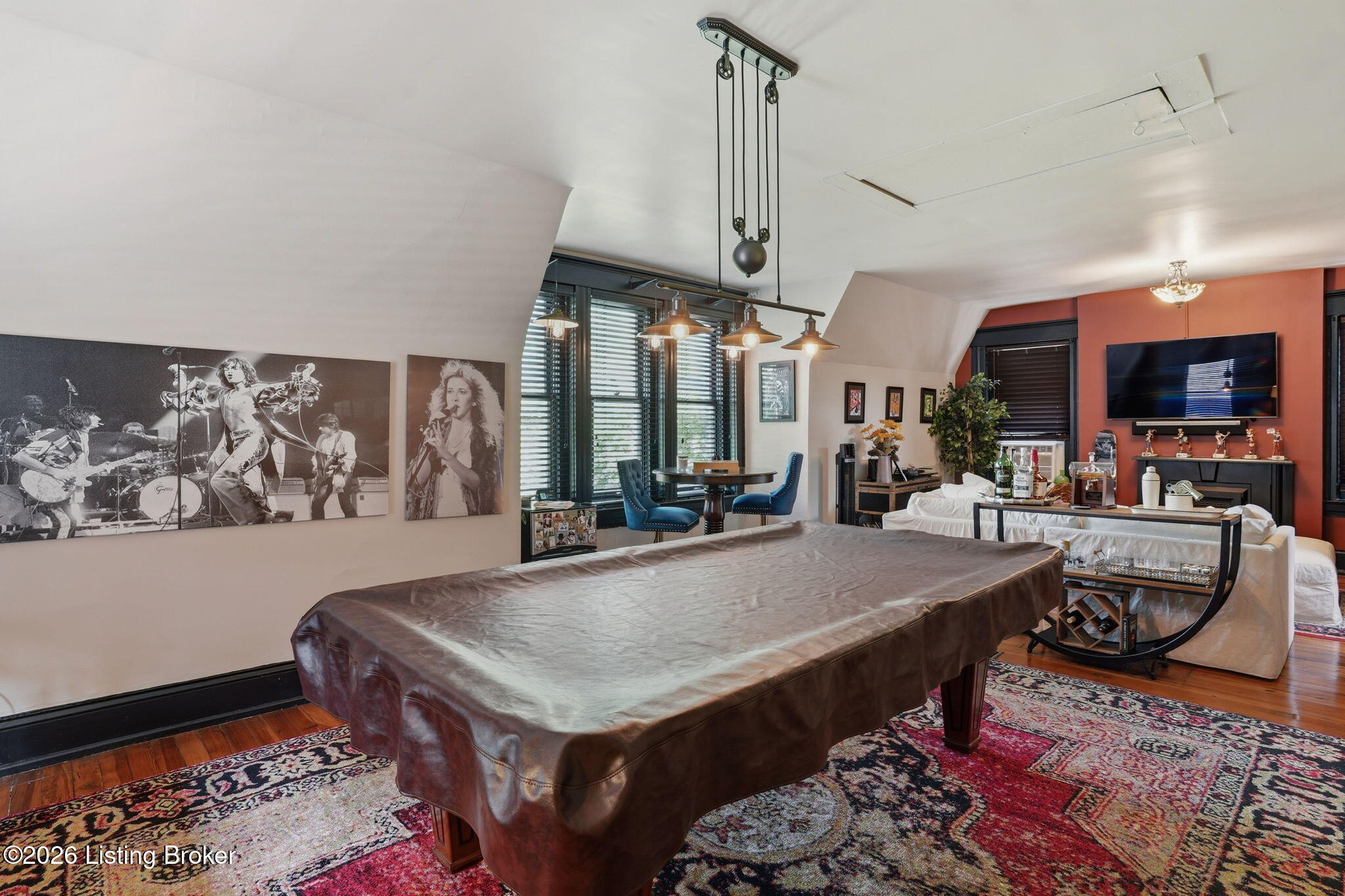 504 Belgravia Ct