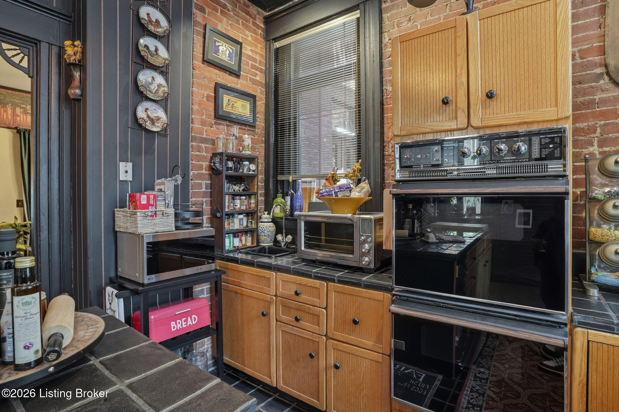 504 Belgravia Ct