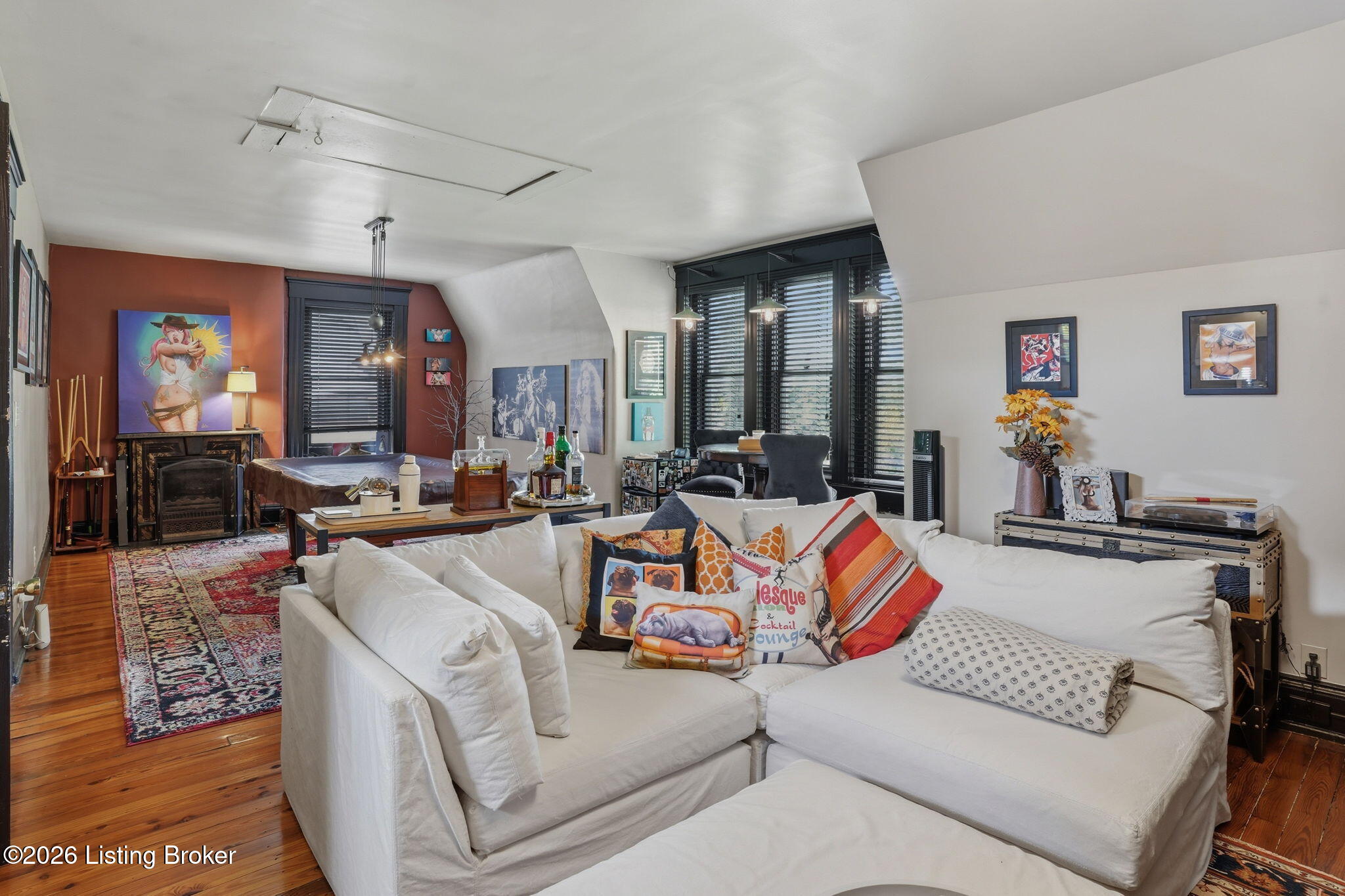 504 Belgravia Ct