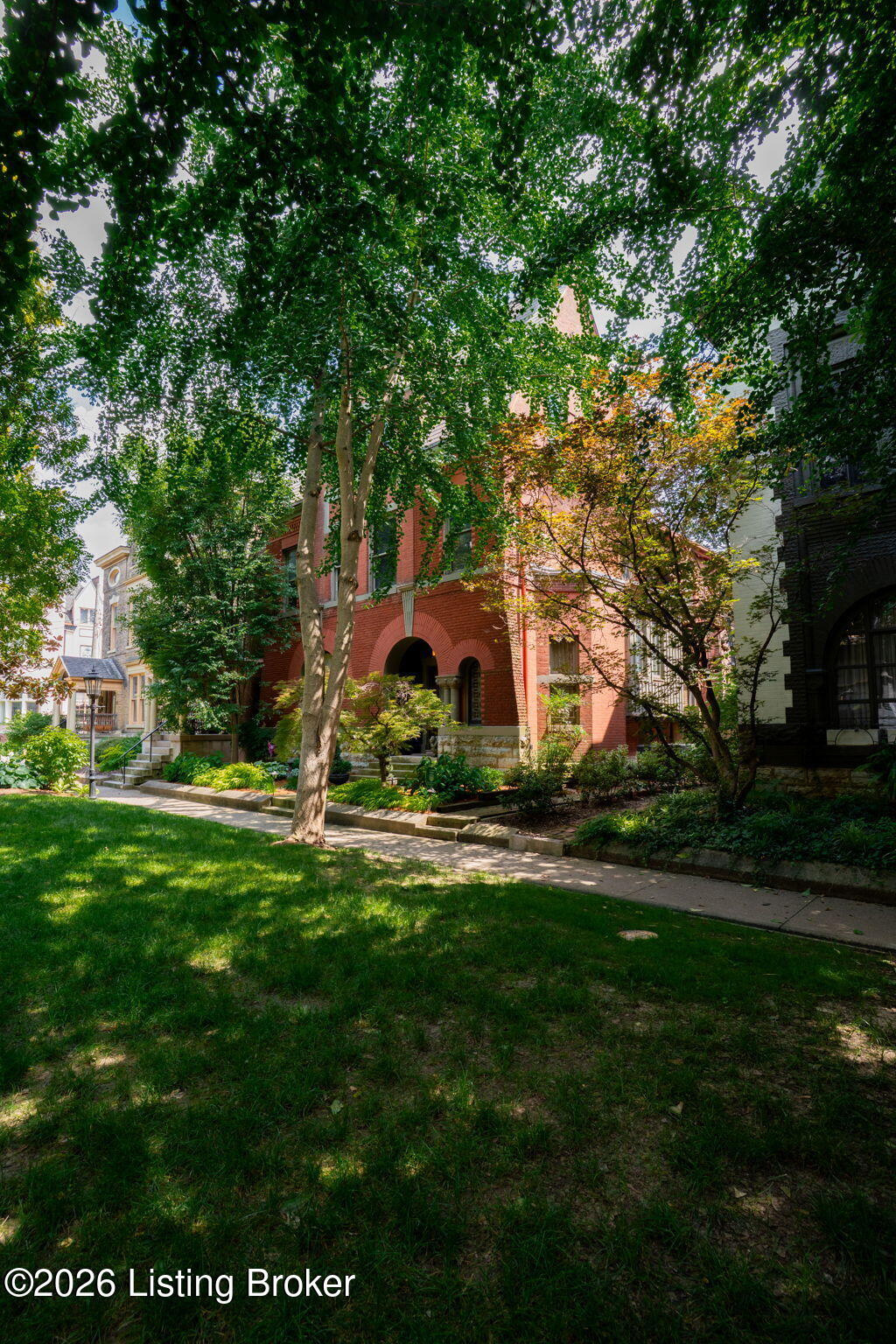 504 Belgravia Ct