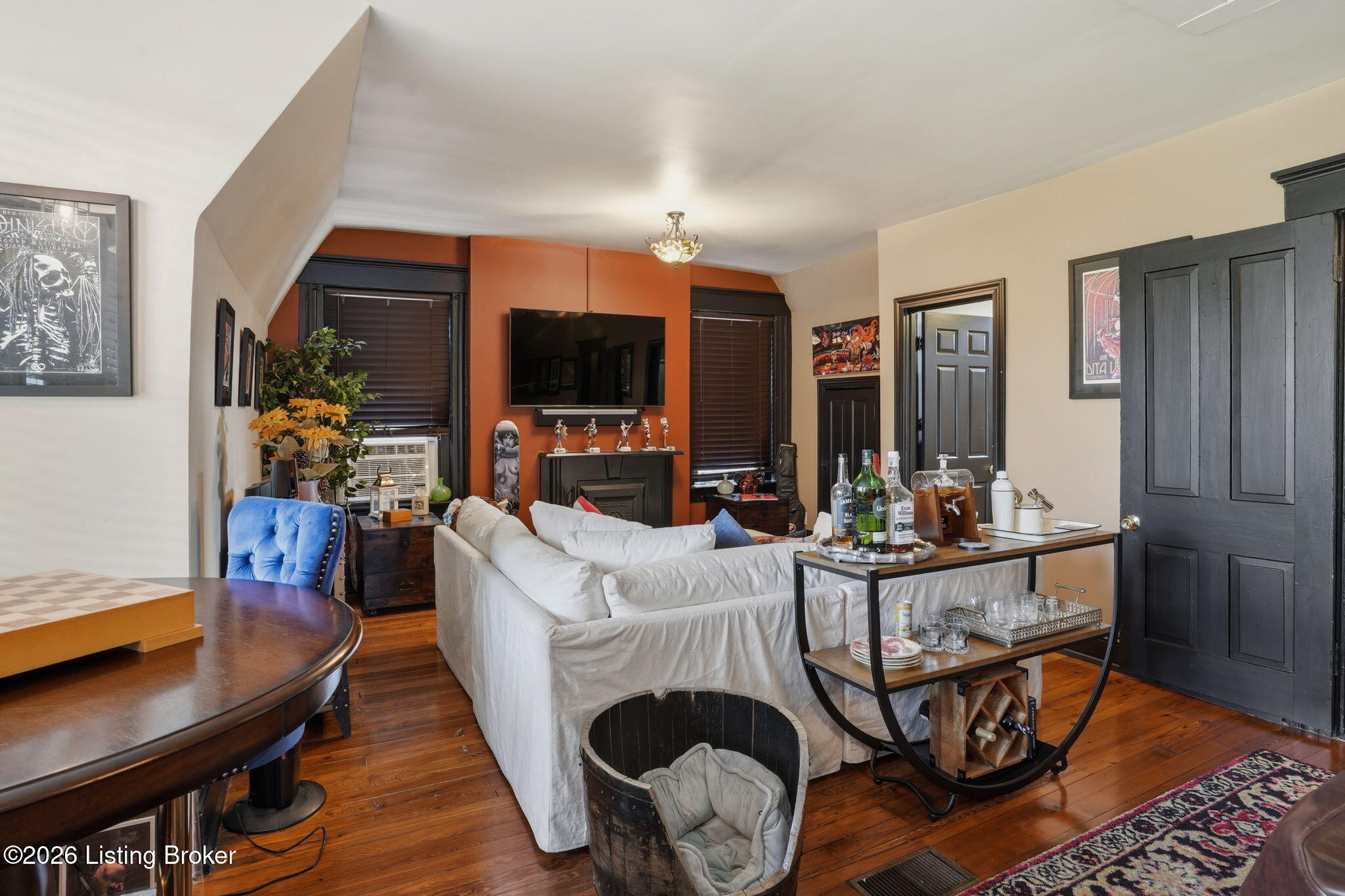 504 Belgravia Ct