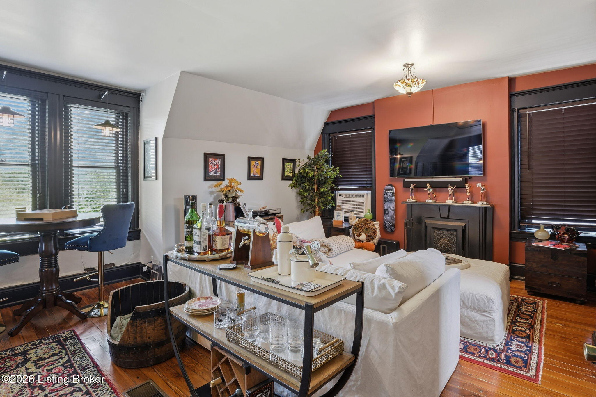 504 Belgravia Ct