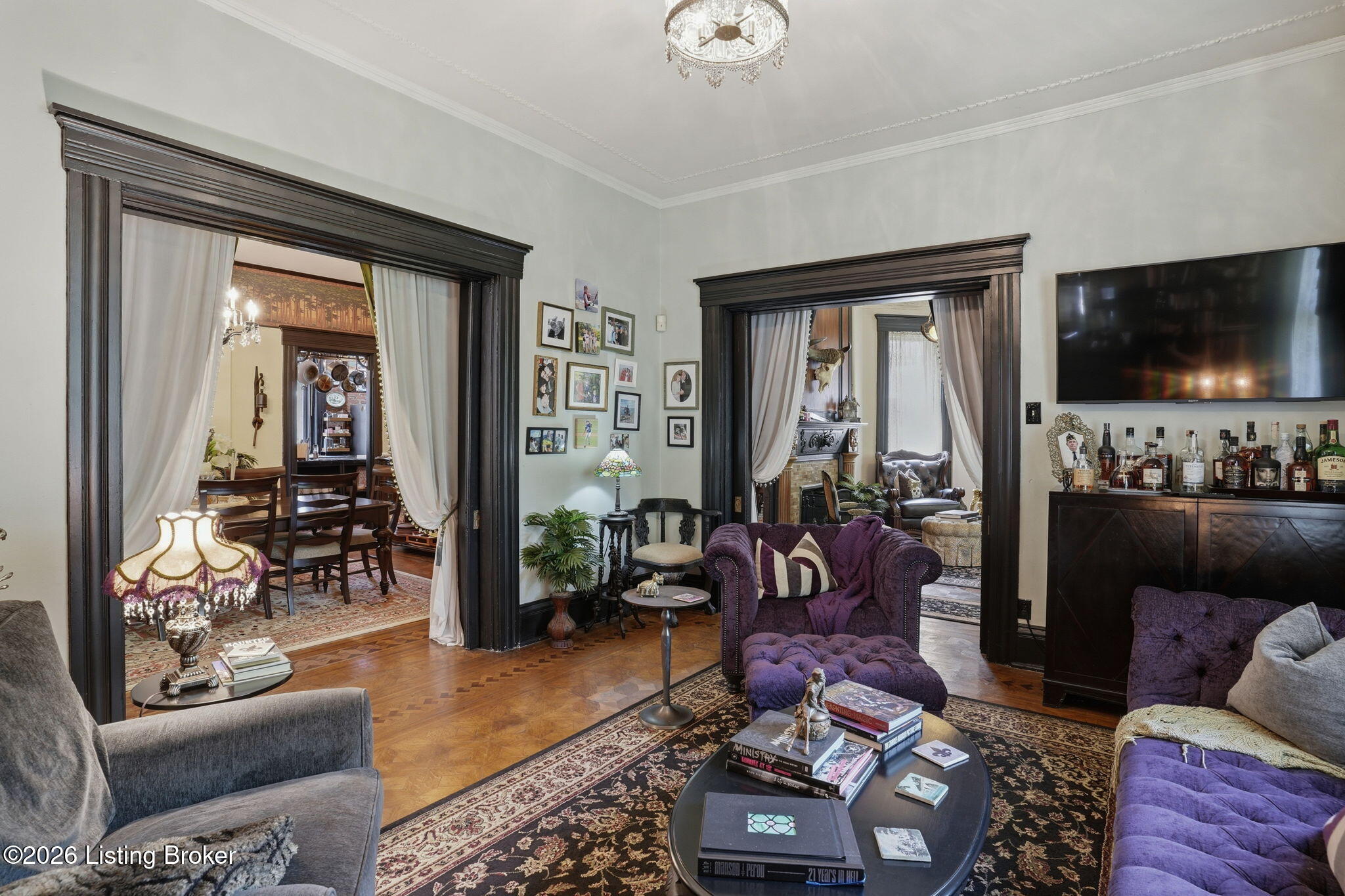 504 Belgravia Ct