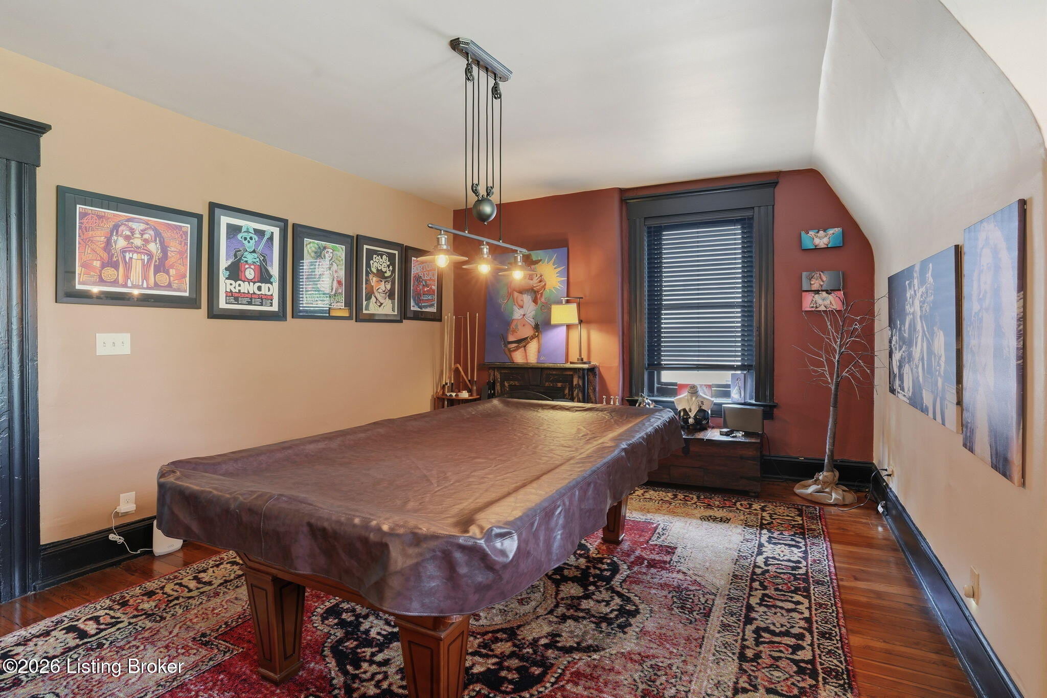 504 Belgravia Ct