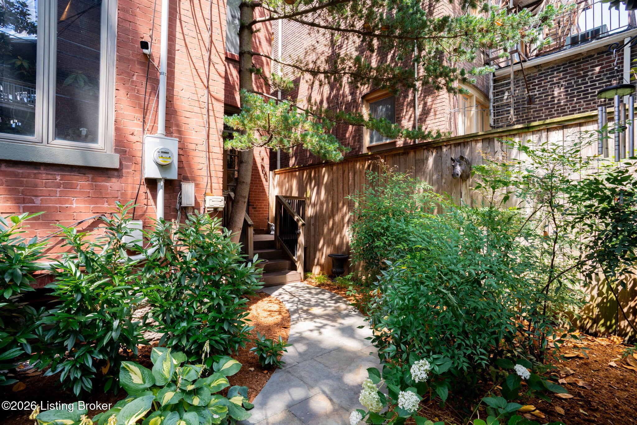 504 Belgravia Ct