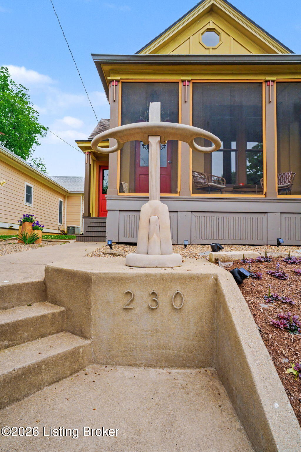 230 S Hite Ave