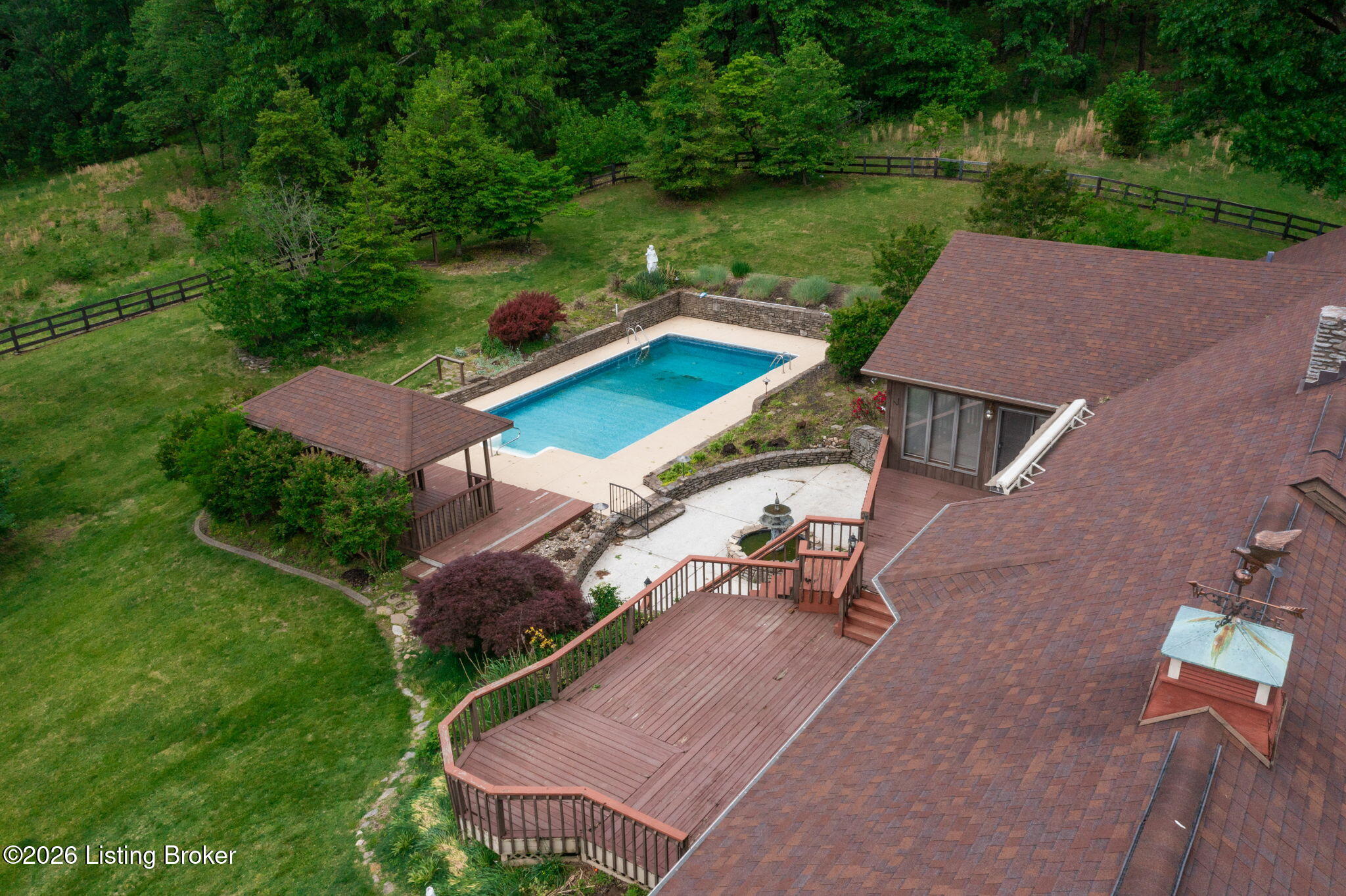 2711 Parkwood Rd