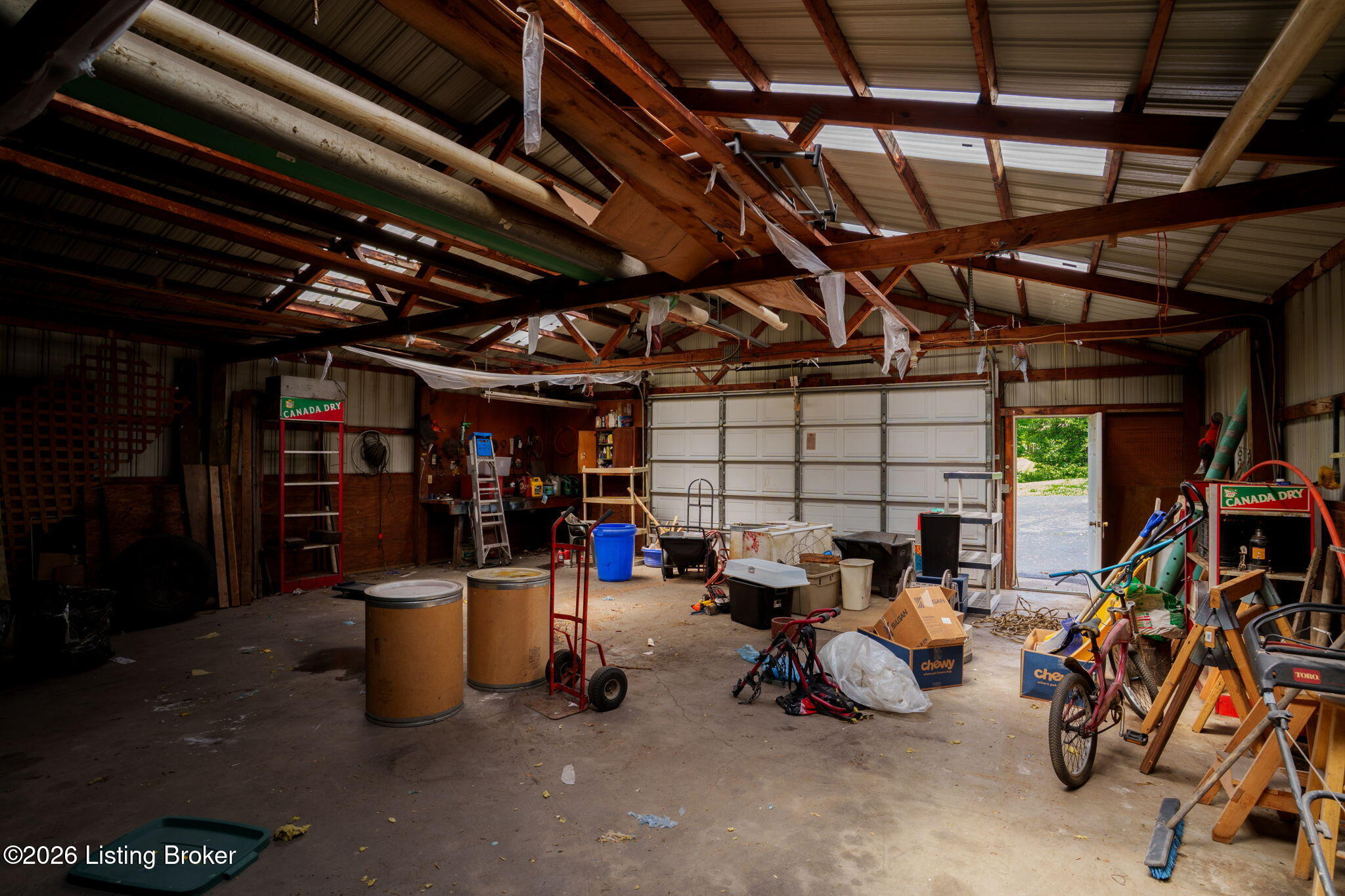 2711 Parkwood Rd