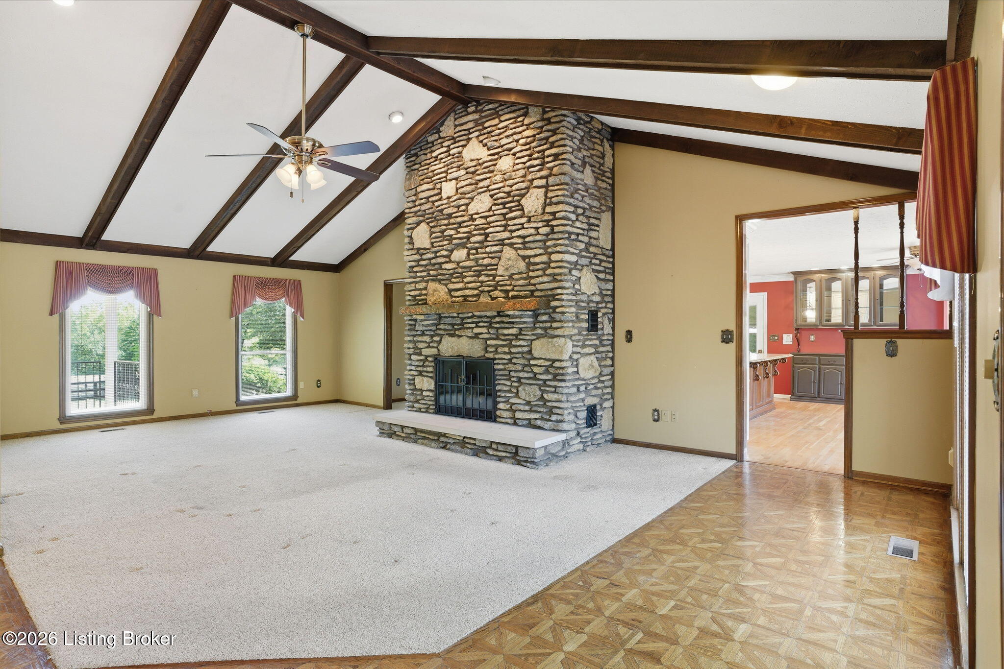 2711 Parkwood Rd