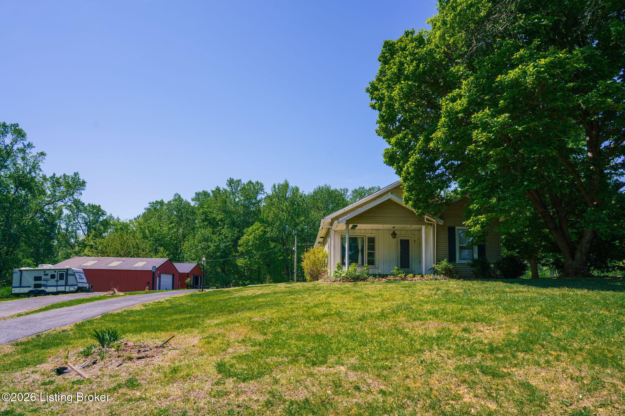 2711 Parkwood Rd