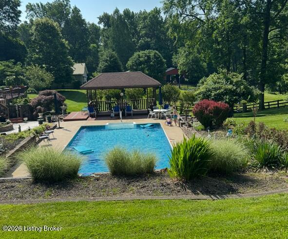 2711 Parkwood Rd