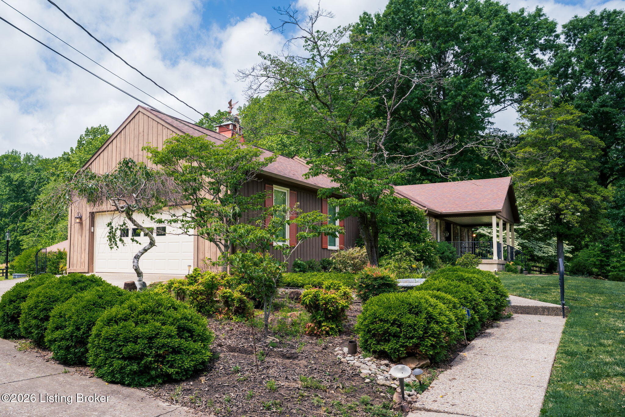 2711 Parkwood Rd