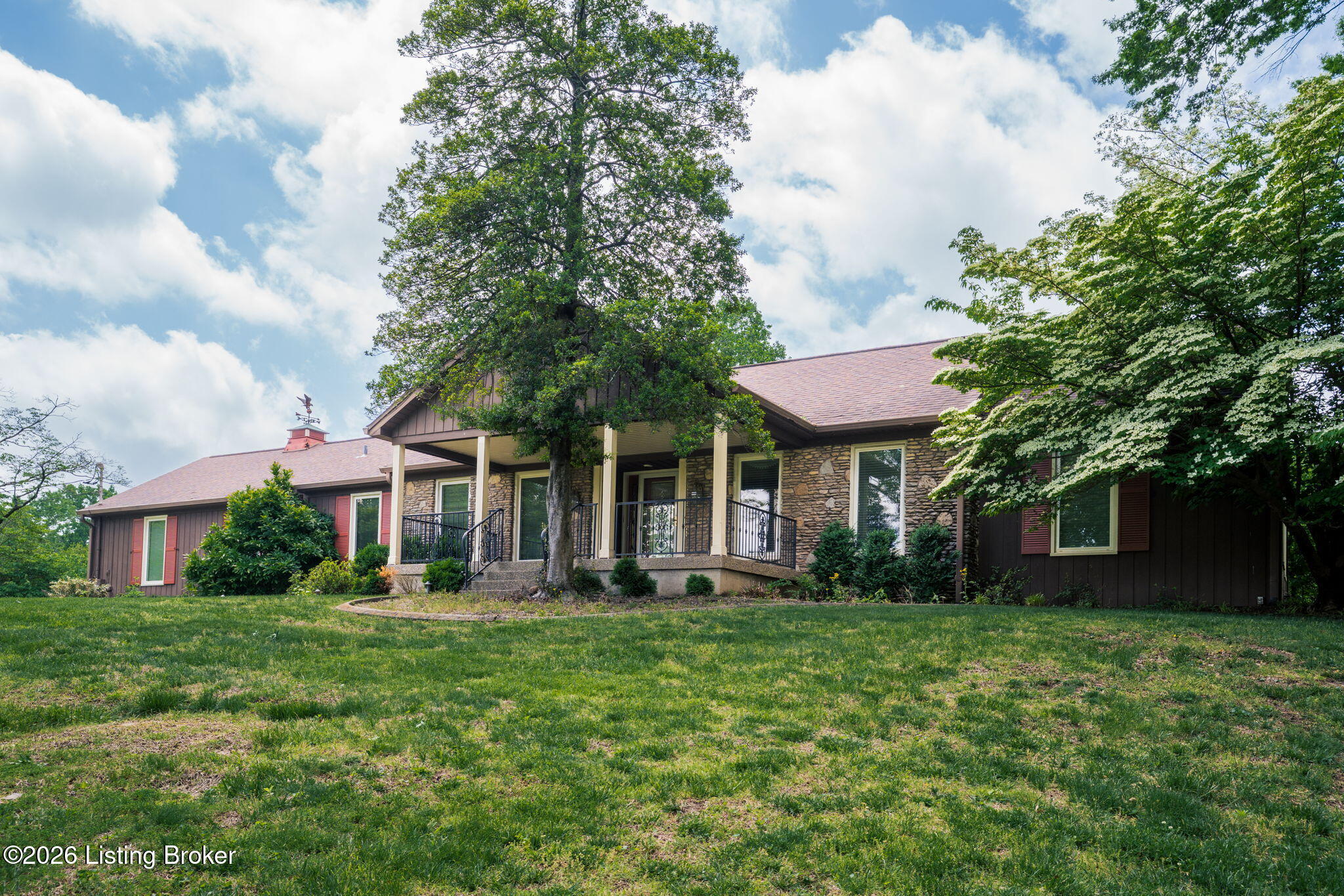 2711 Parkwood Rd