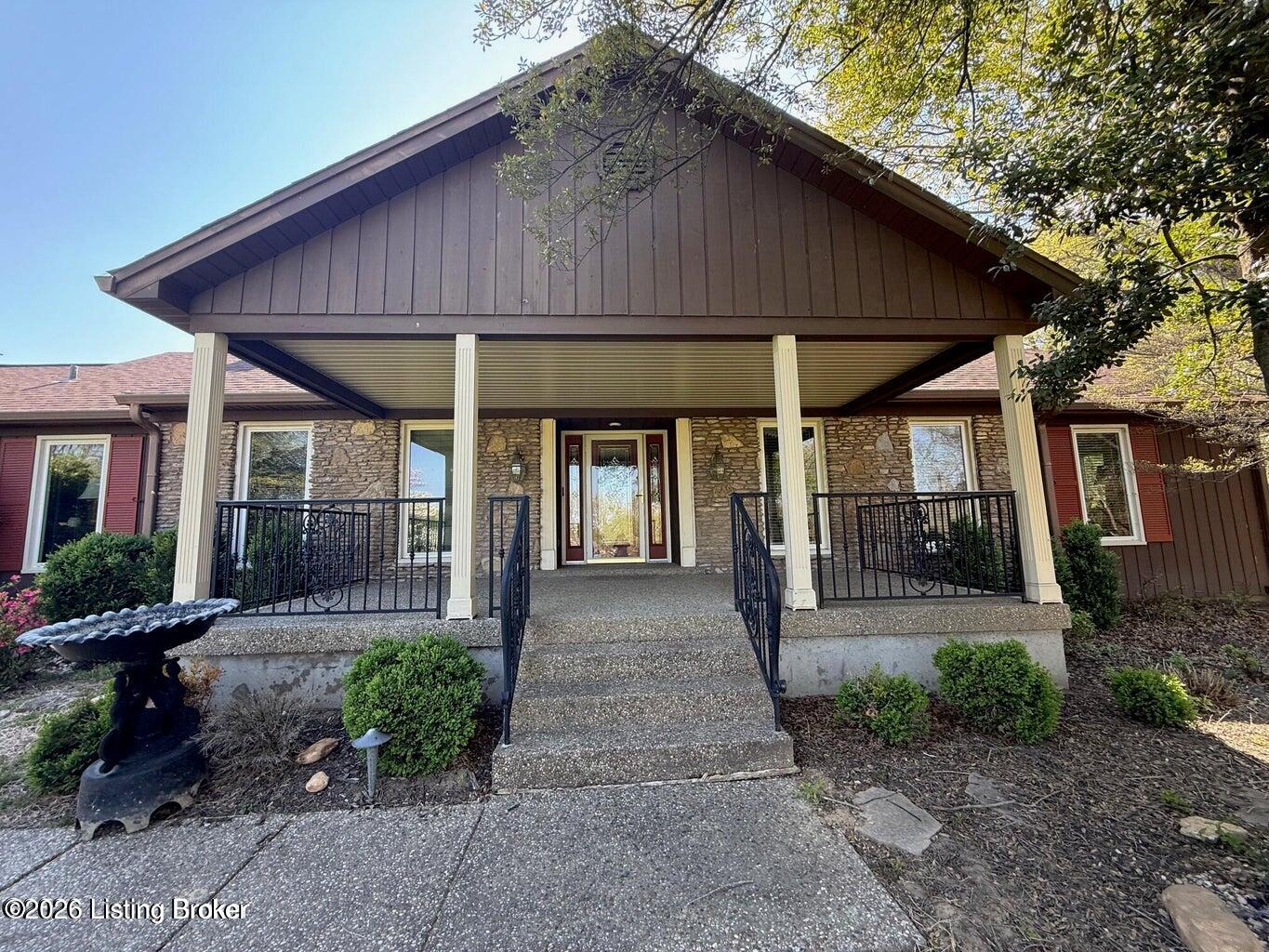 2711 Parkwood Rd