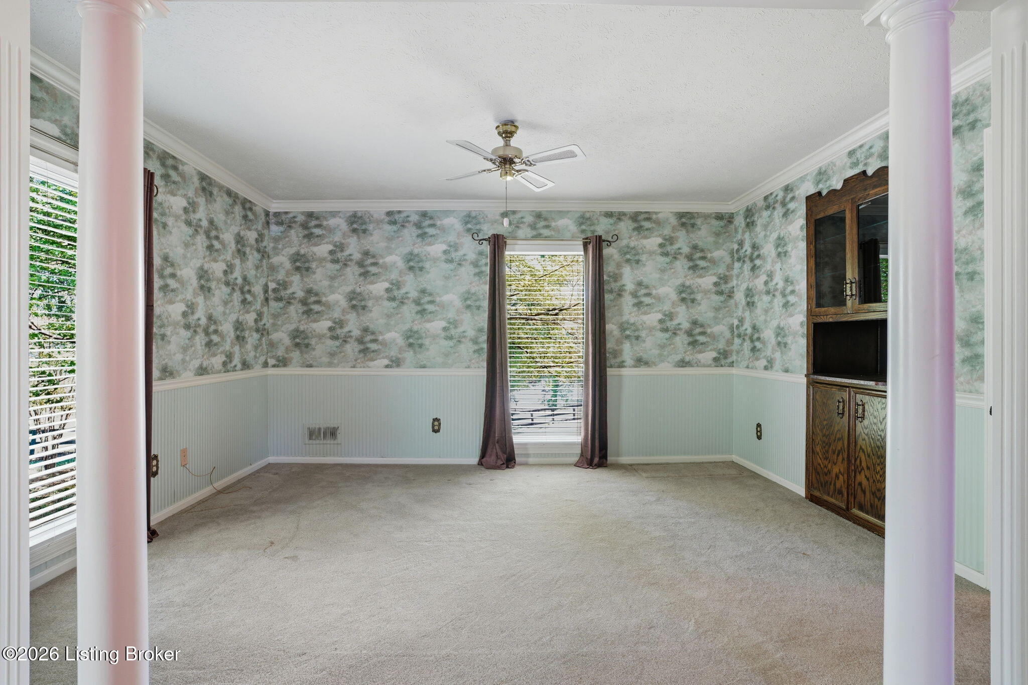 2711 Parkwood Rd