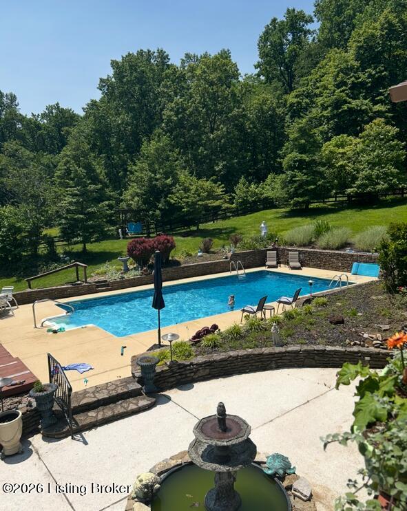 2711 Parkwood Rd