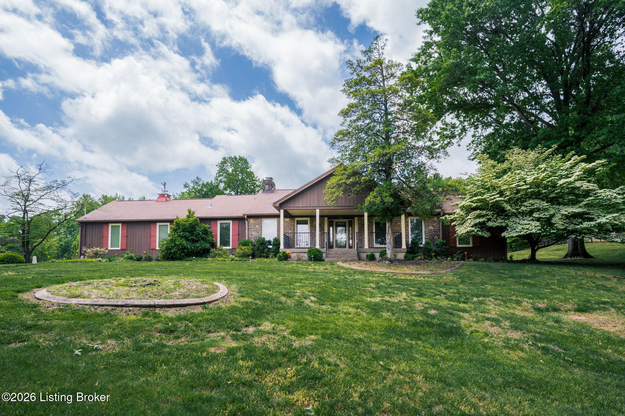 2711 Parkwood Rd