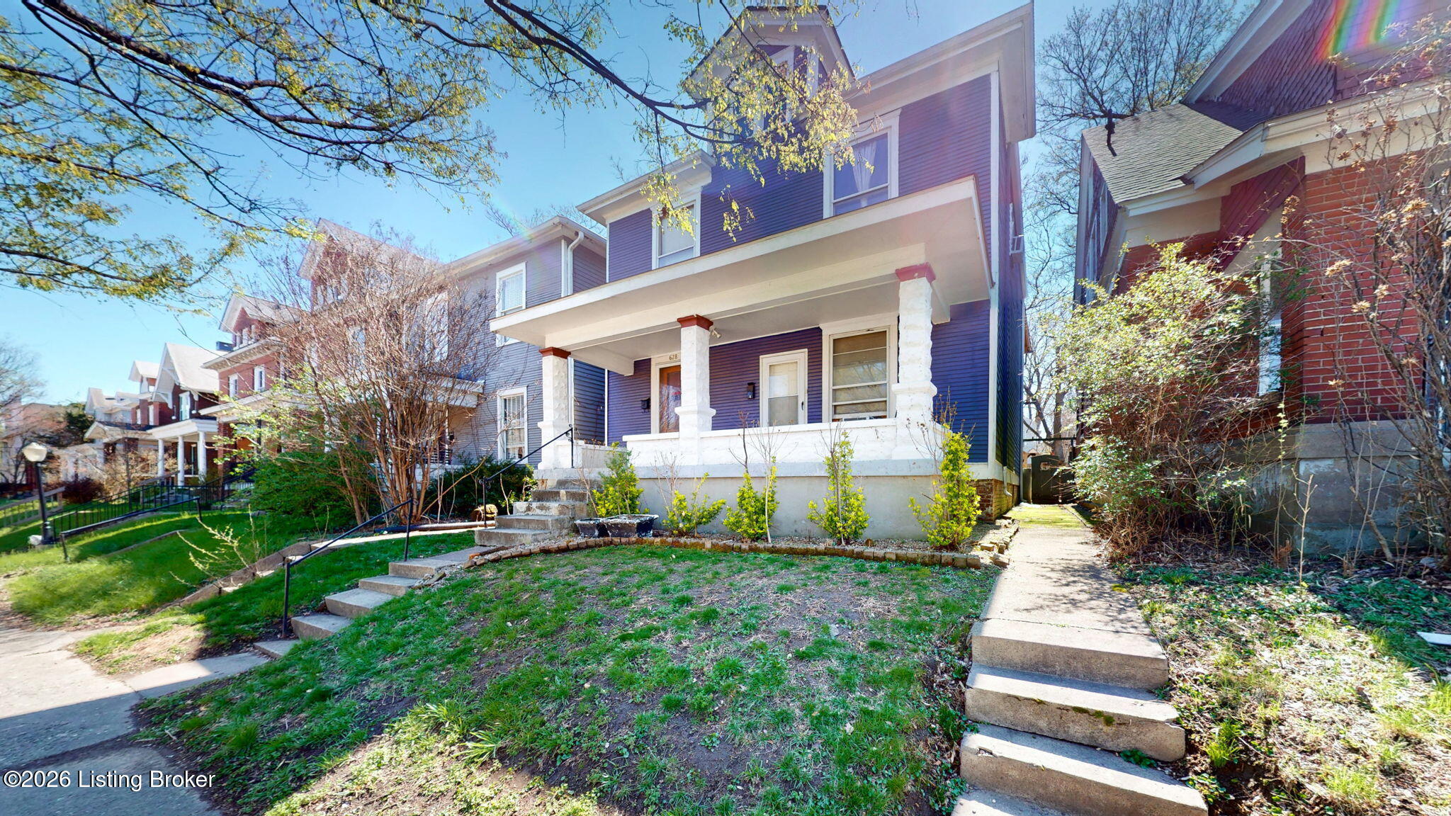 628 W Ormsby Ave