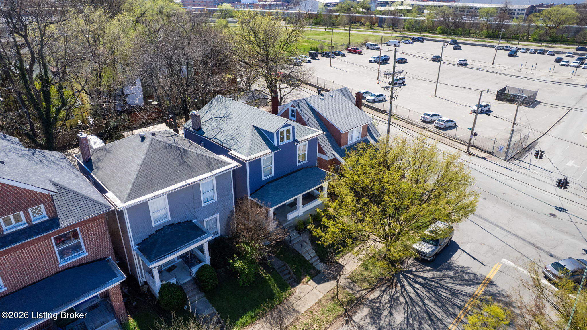 628 W Ormsby Ave