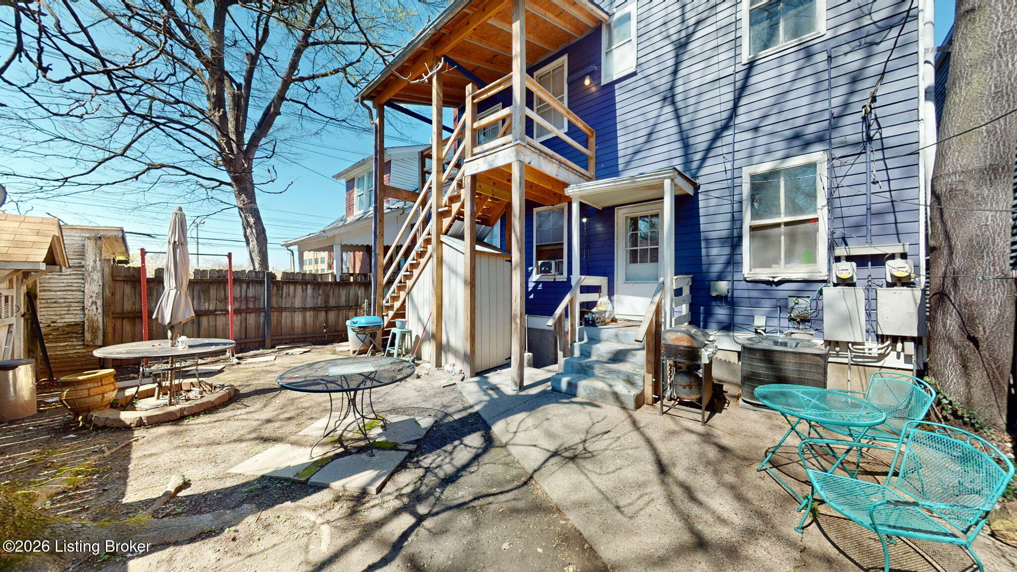 628 W Ormsby Ave