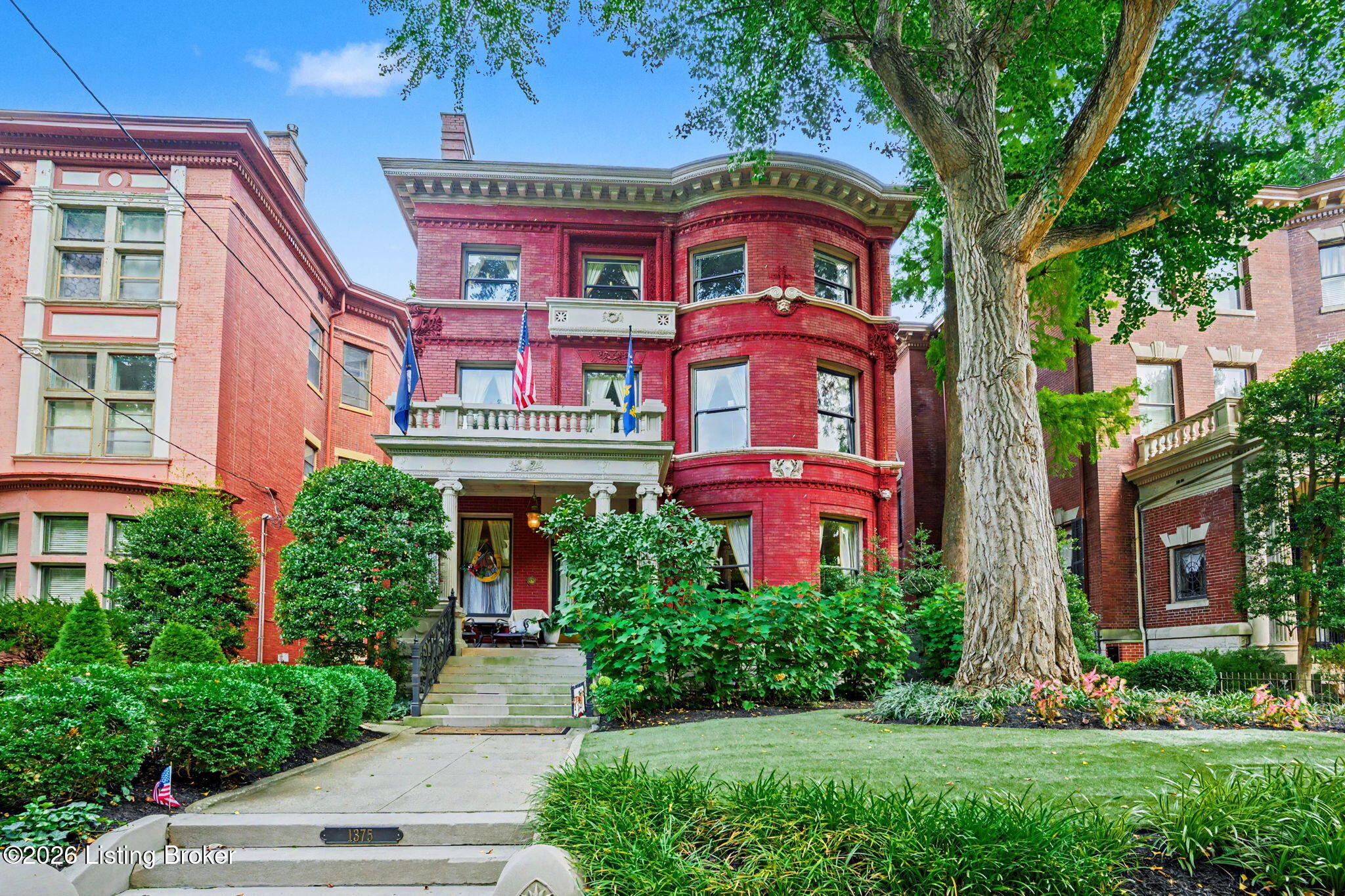 1375 S 4th St
