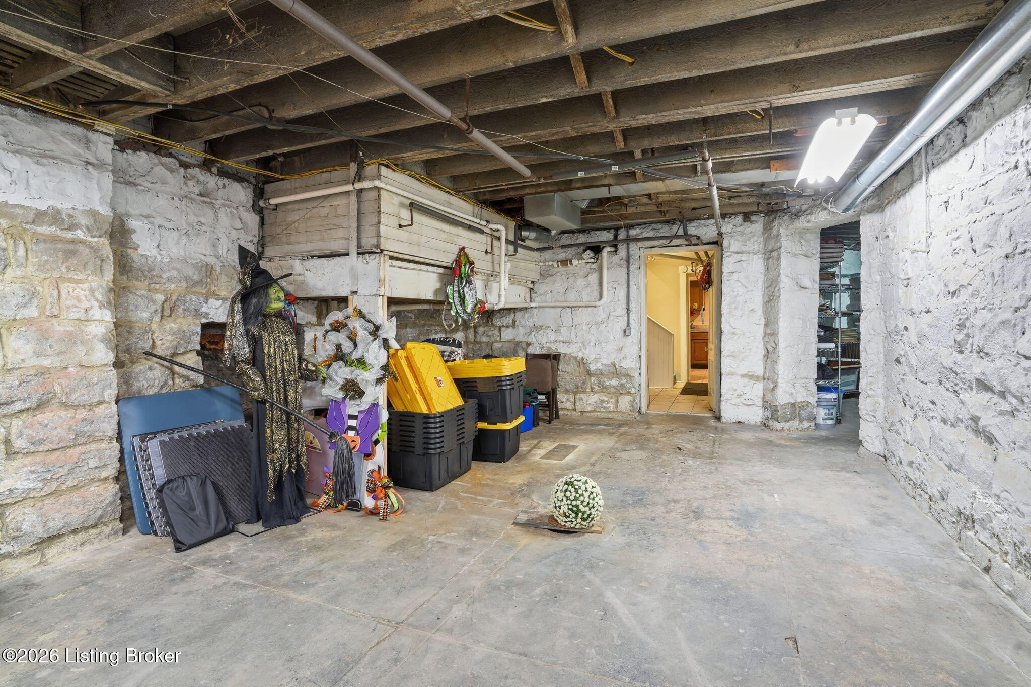 1375 S 4th St