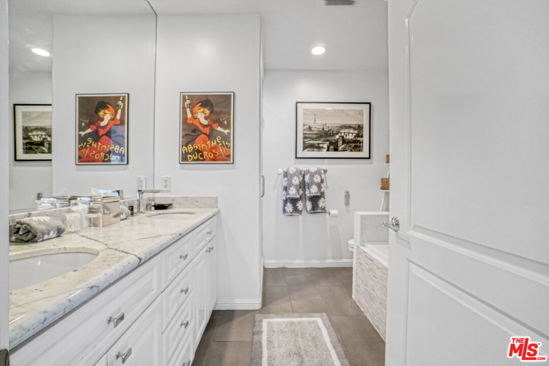 1706 Colby Ave Unit: 102