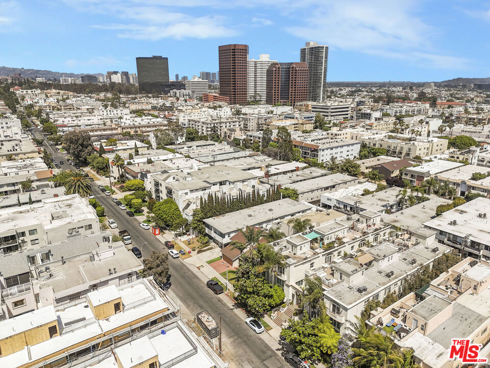 11974 Mayfield Ave Unit: 6