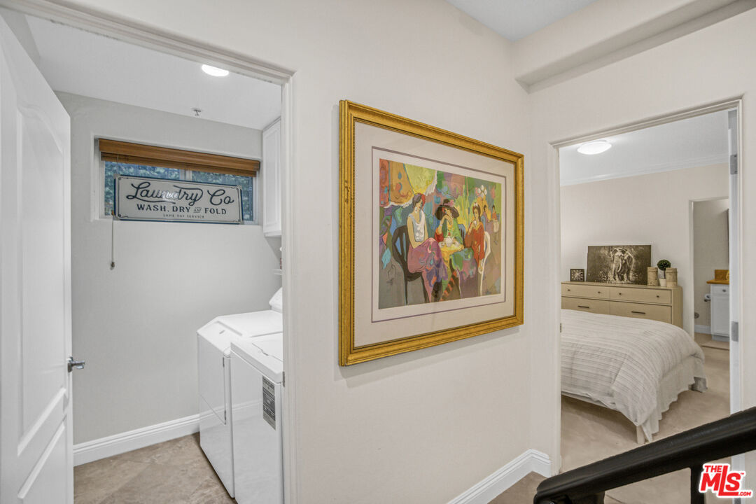 11974 Mayfield Ave Unit: 6