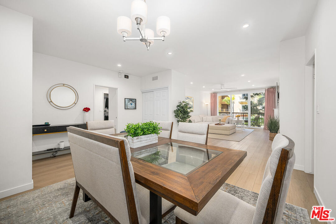 1520 Camden Ave Unit: 101