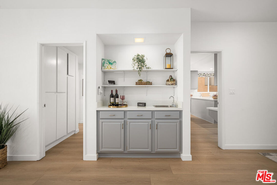 1520 Camden Ave Unit: 101