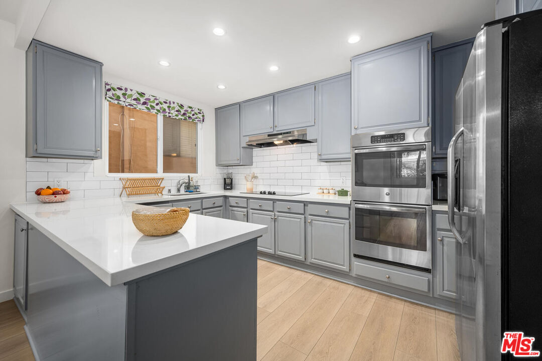 1520 Camden Ave Unit: 101