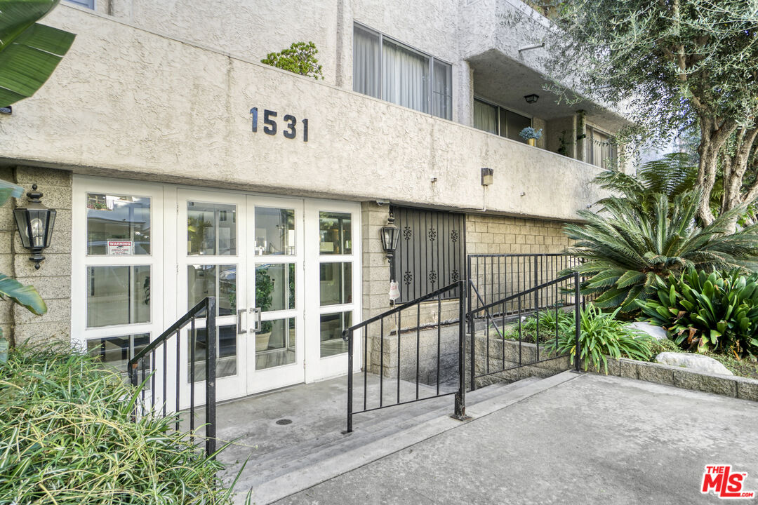 1531 Camden Ave Unit: PH3