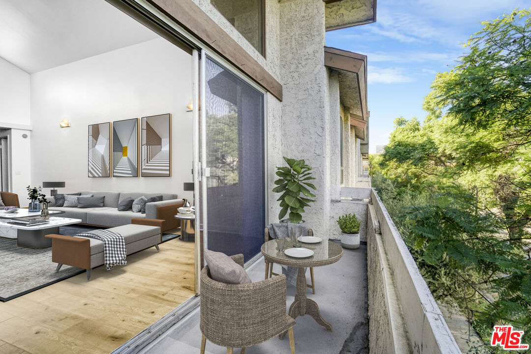 1531 Camden Ave Unit: PH3