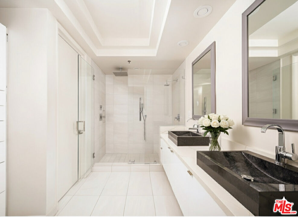 2122 Century Park Ln Unit: 314