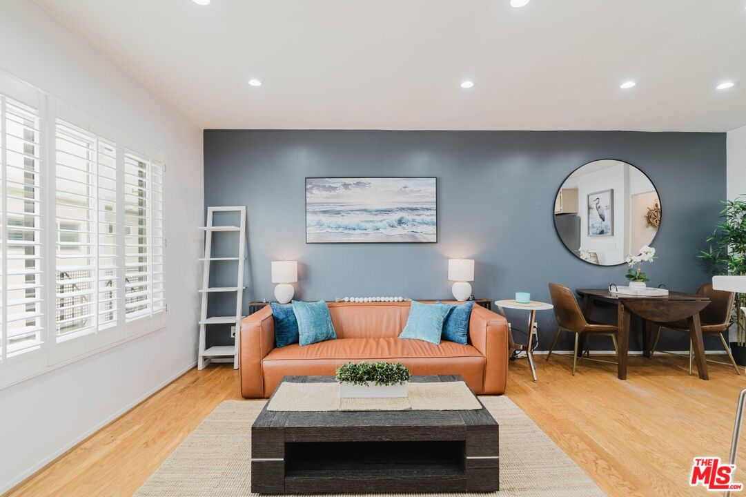 2721 2nd St Unit: 210