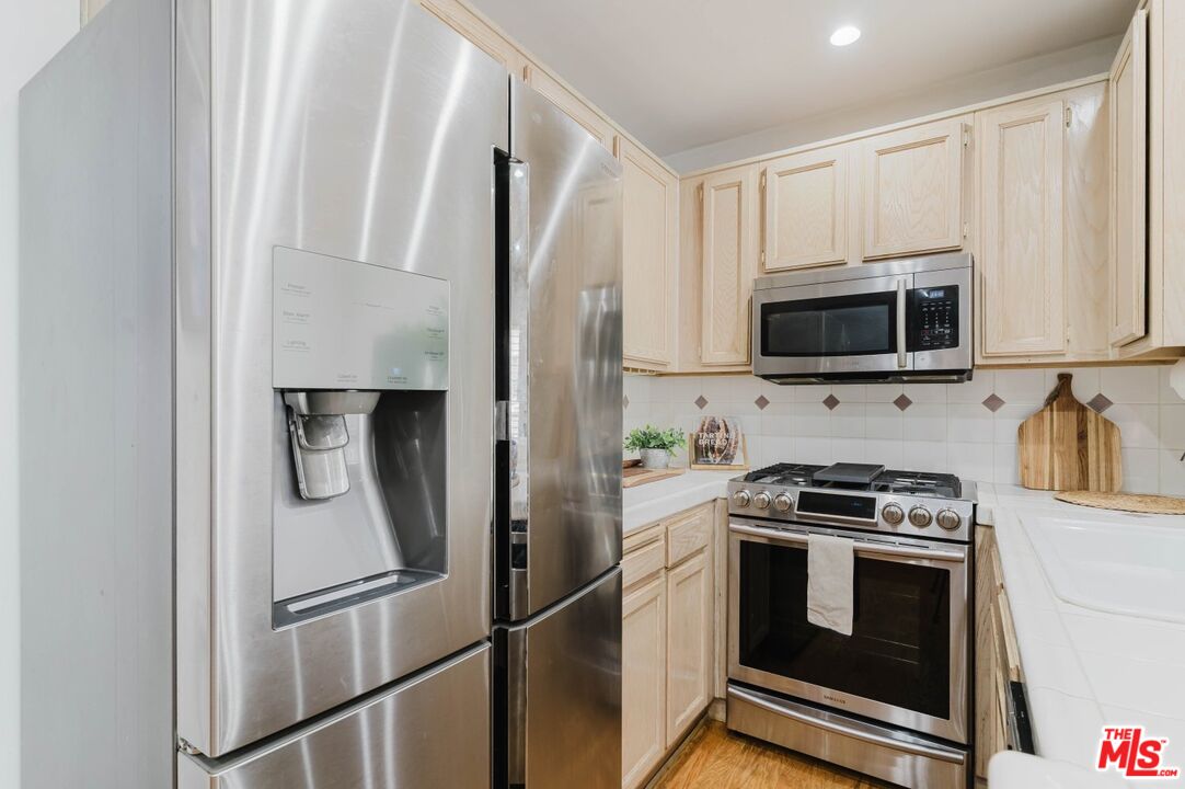 2721 2nd St Unit: 210