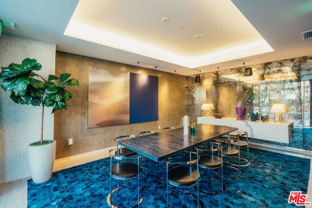 1050 S Grand Ave Unit: 1901