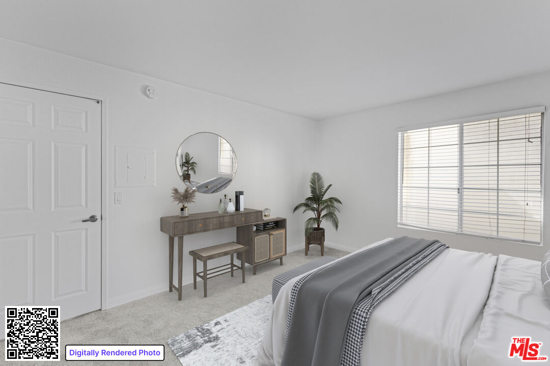 5535 Canoga Ave Unit: 317