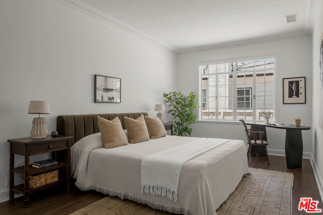 153 S Camden Dr Unit: F
