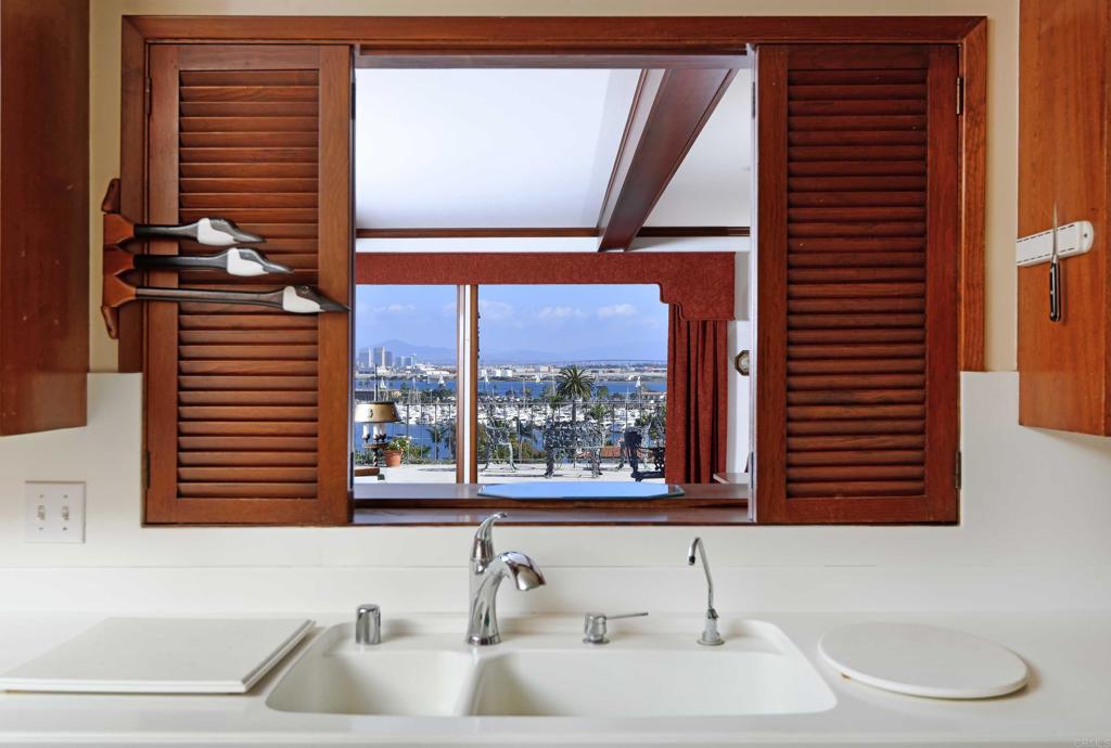 545 San Elijo Street