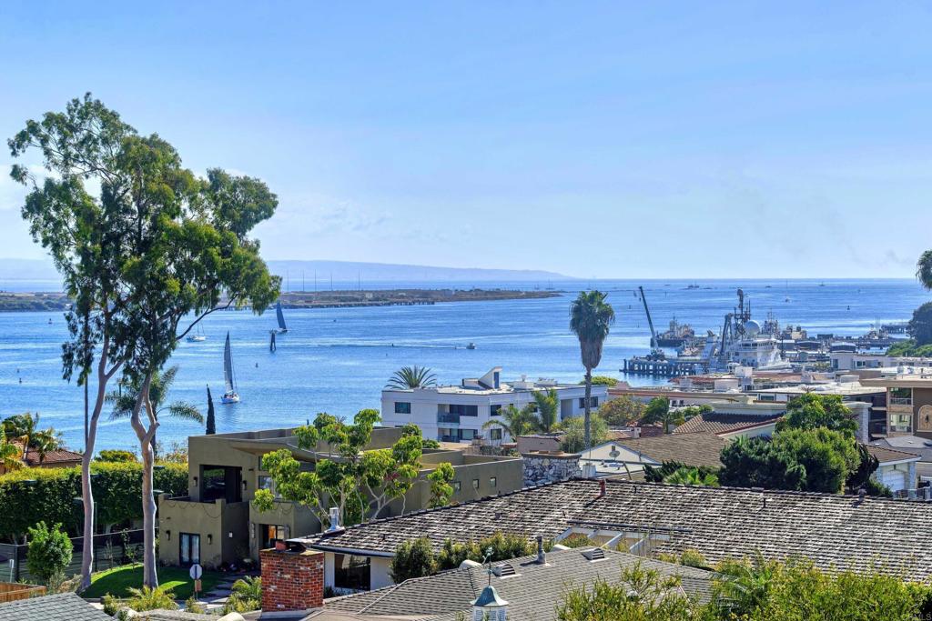 545 San Elijo Street