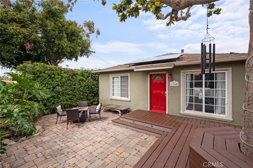 1700 Stanford Avenue