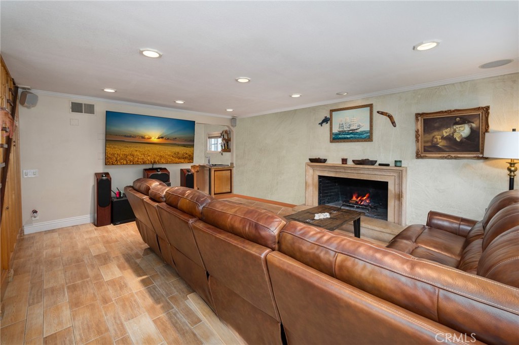 1700 Stanford Avenue